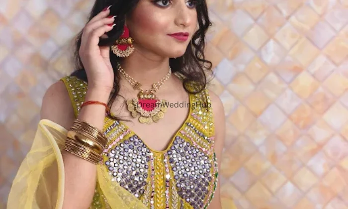 Mangla shakya makeup artist